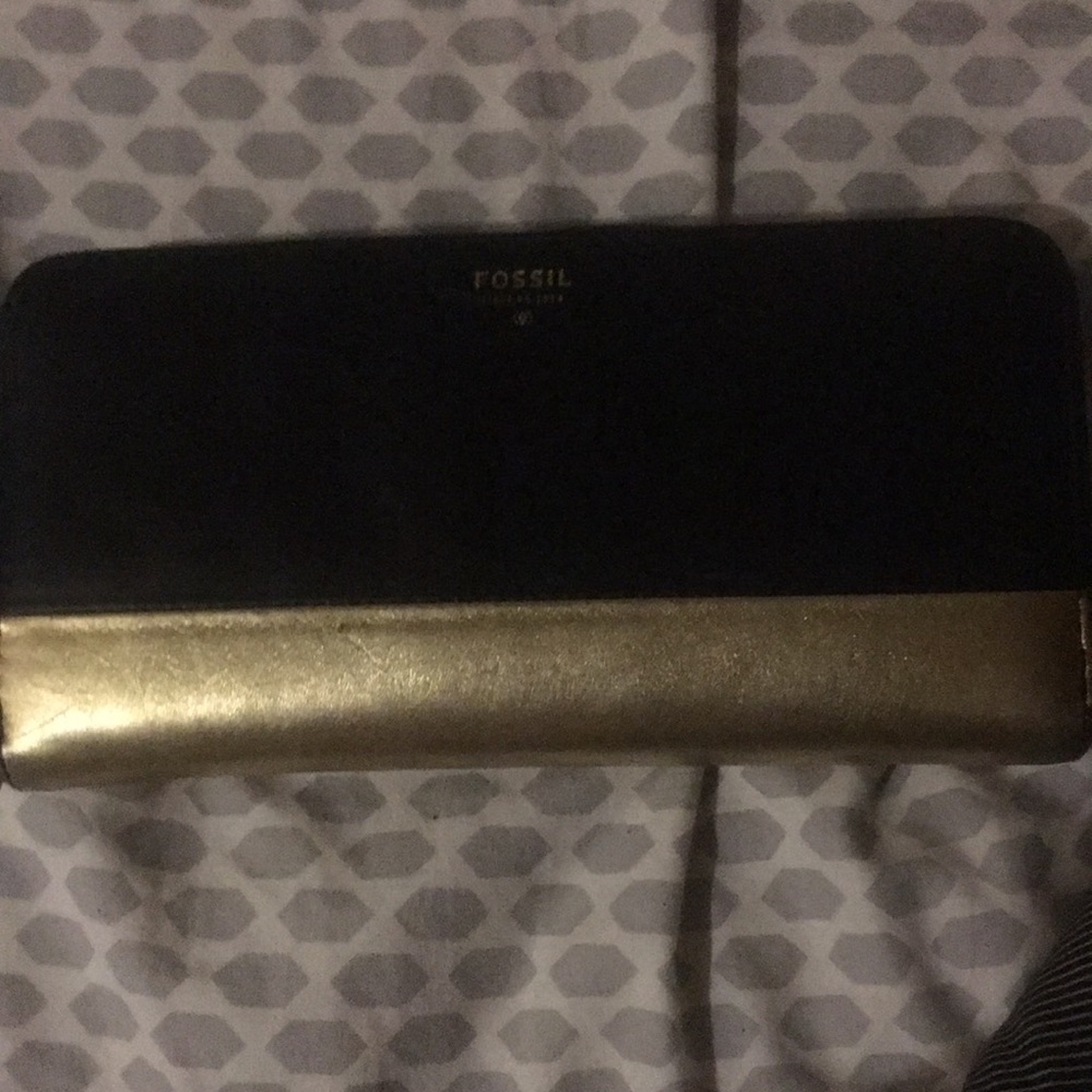 FOSSIL WALLET